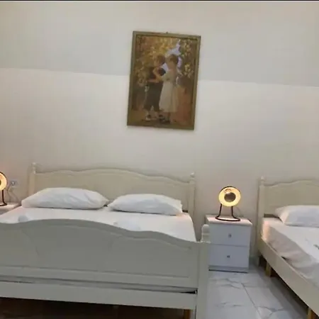 Apartment Dea's Sarande